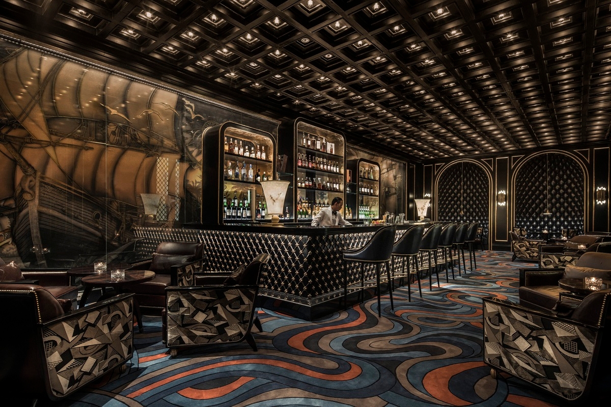 Nautilus Bar: Sea-faring Style Featured Image