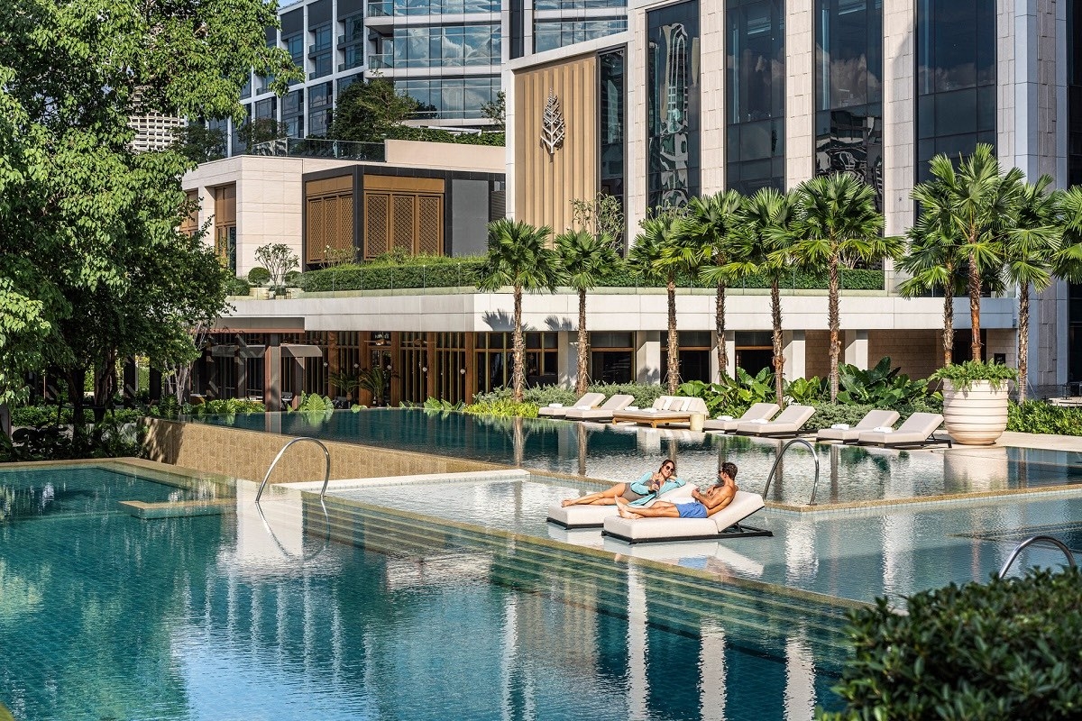 Four Seasons Hotel Bangkok at Chao Phraya River: Contemporary Retreat Featured Image