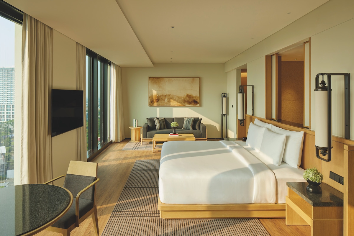 The bedroom of a Kusuma Suite at Hotel Tentrem Jakarta.